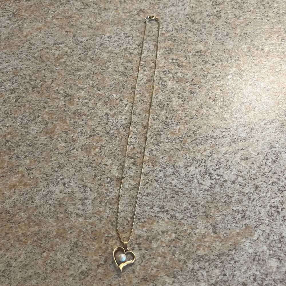 🌸3/$15🌸 Pearl Heart Vintage Necklace